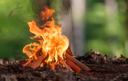 Opatrenia pri činnostiach spojených so spaľovaním horľavých látok na voľnom priestranstve